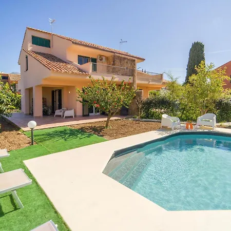 Holiday home Lovely In Piane Vecchie,lascari With Wifi Lascari