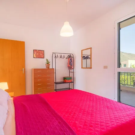 Holiday home Lovely In Piane Vecchie,lascari With Wifi