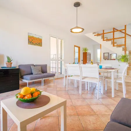Holiday home Lovely In Piane Vecchie,lascari With Wifi