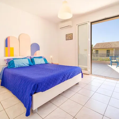 Lovely In Piane Vecchie,lascari *